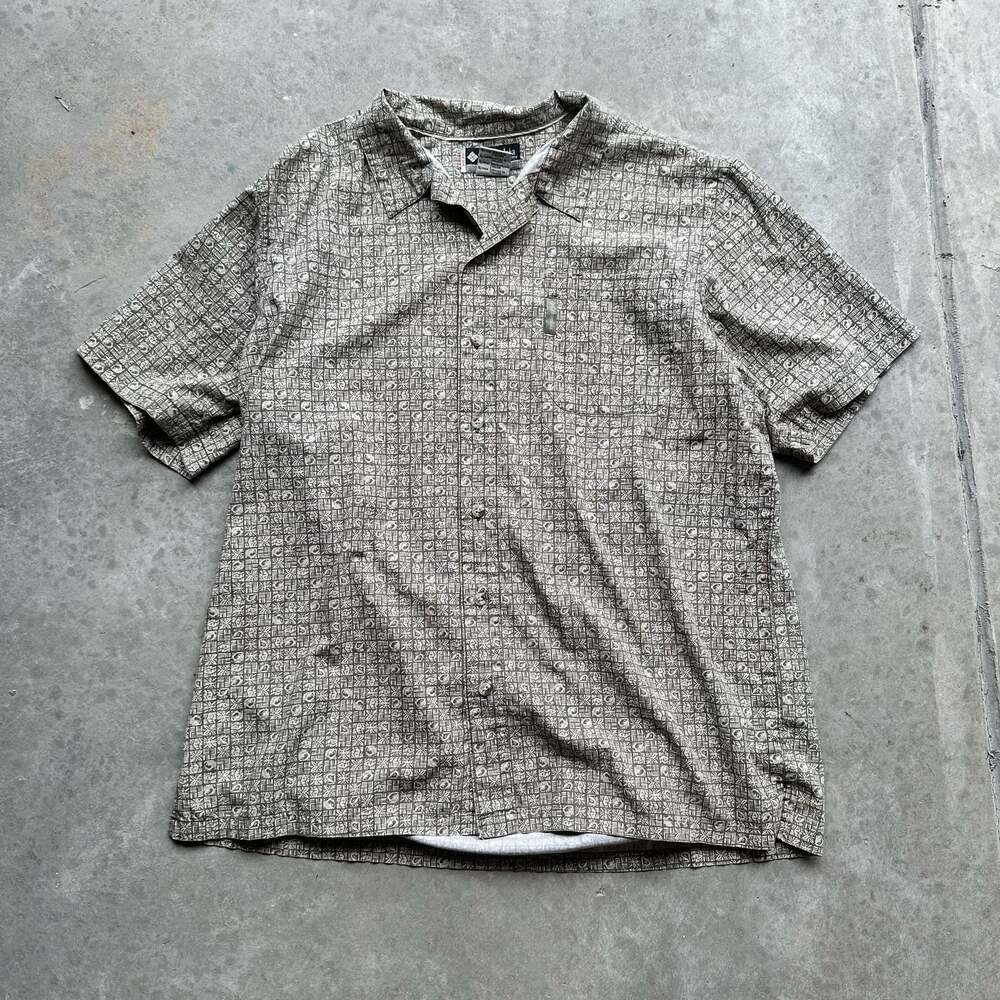 Columbia Sportswear Men's Short Sleeve Button Down Size XL